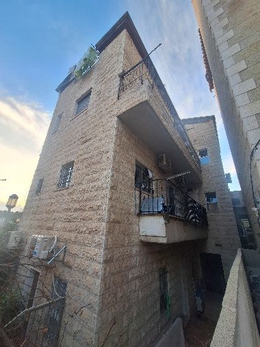 Alma Street side view